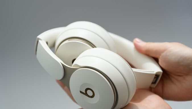 Apple unveils Beats Solo Pro with noise cancellation Beats